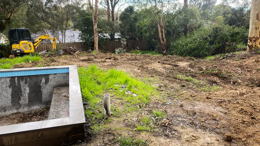 Family home in Montmorency, Melbourne before full front and backyard landscaping work by Land Sculpture